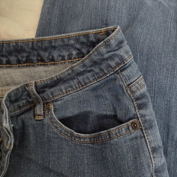 Sonoma Life + Style Women’s 16 Short Bootcut Jeans Medium Wash Stretch Denim - Picture 12 of 12